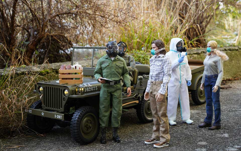 Verteilung von Lebensmittelrationen durch das Militär und CV29-Virus-Test vor Ort